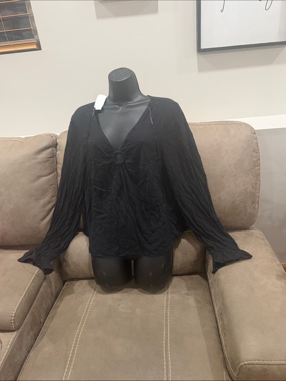 Freshman Black V-Neck Long Sleeve Blouse